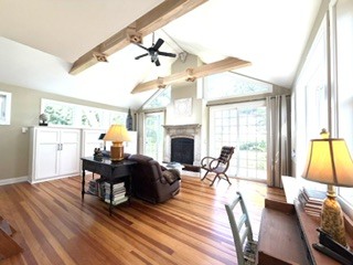 Gallery Image 13
