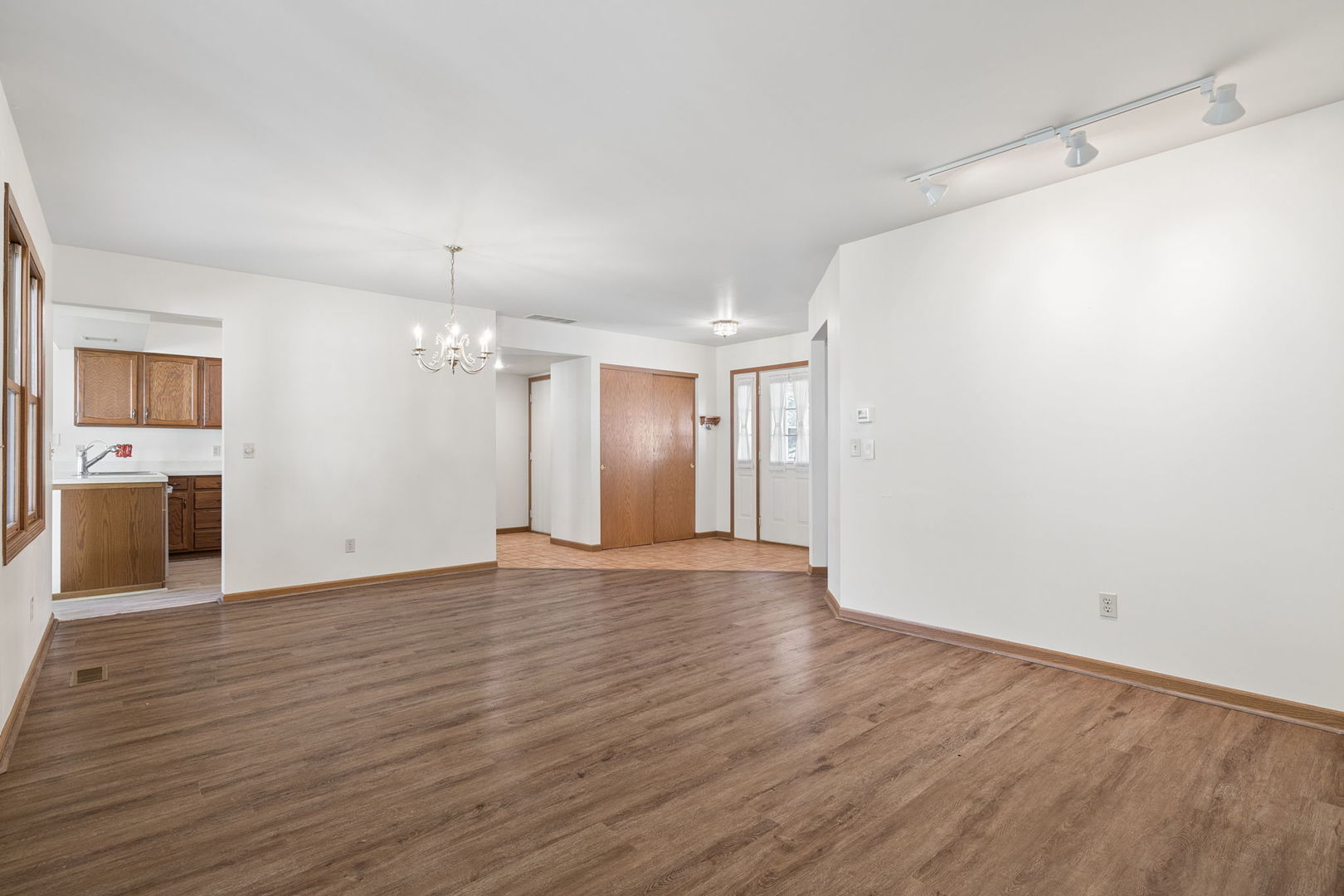 Gallery Image 15