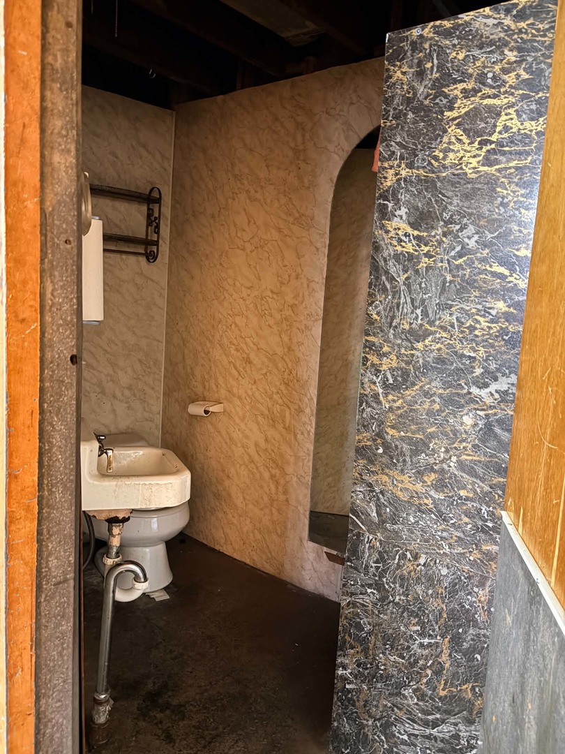 Gallery Image 19