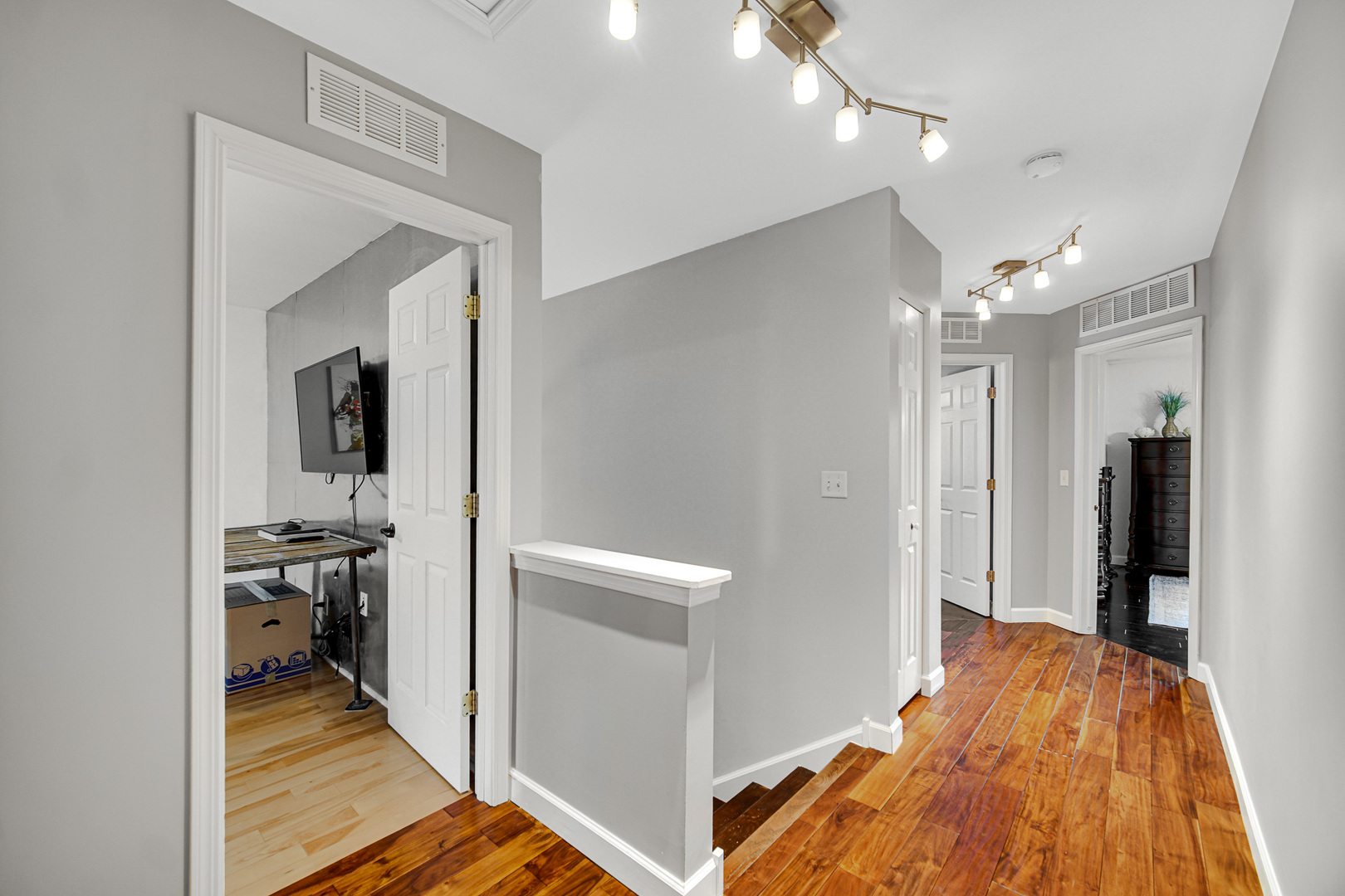 Gallery Image 16