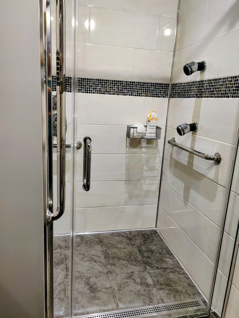 Gallery Image 16