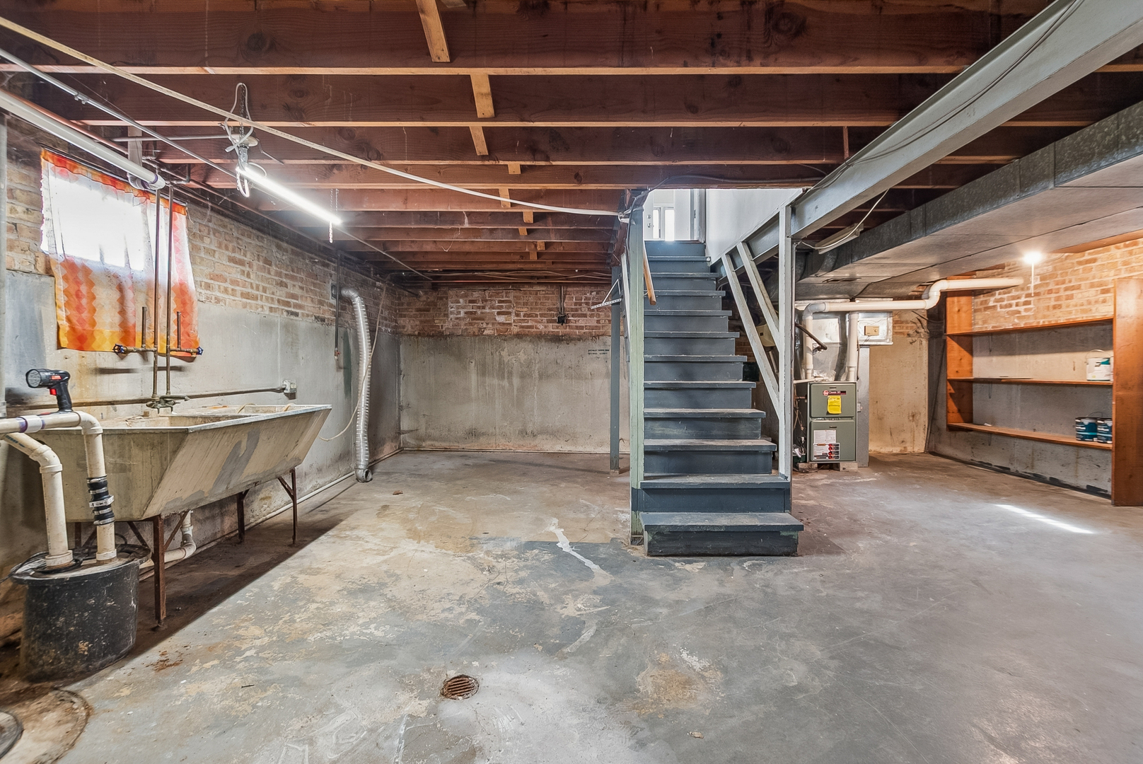 Gallery Image 16