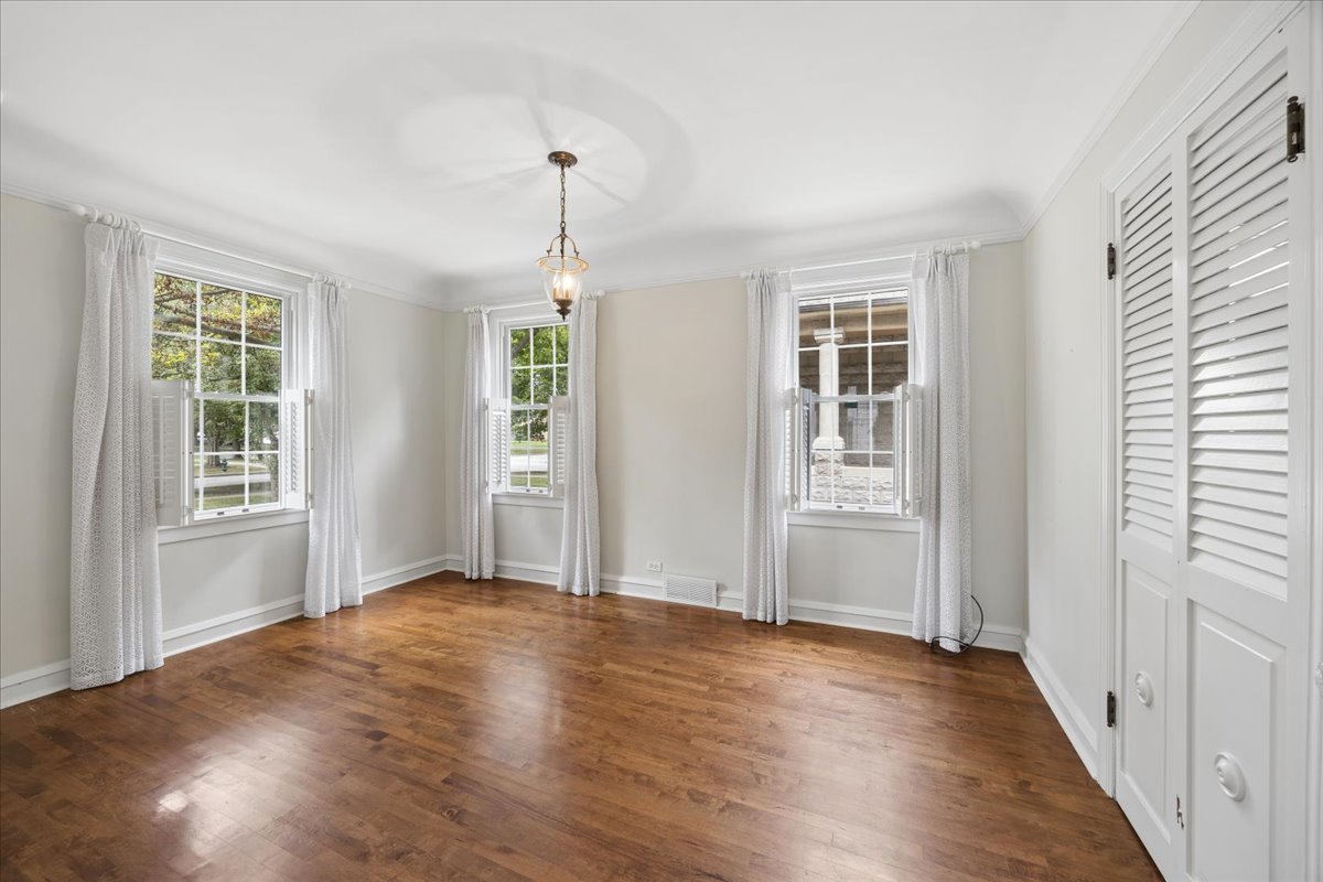 Gallery Image 18