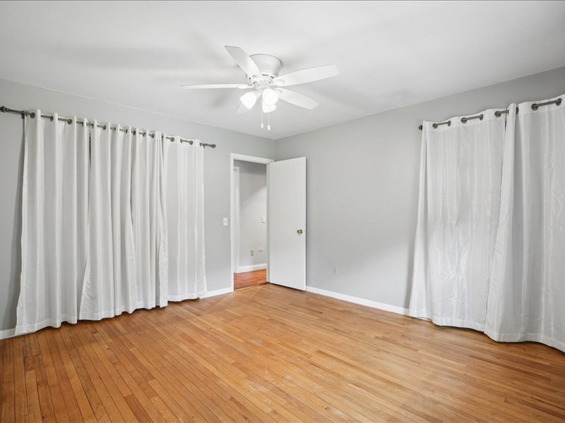 Gallery Image 19