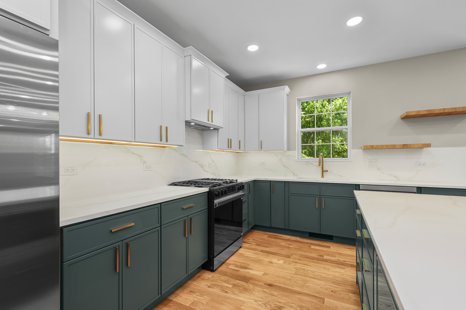 Gallery Image 13