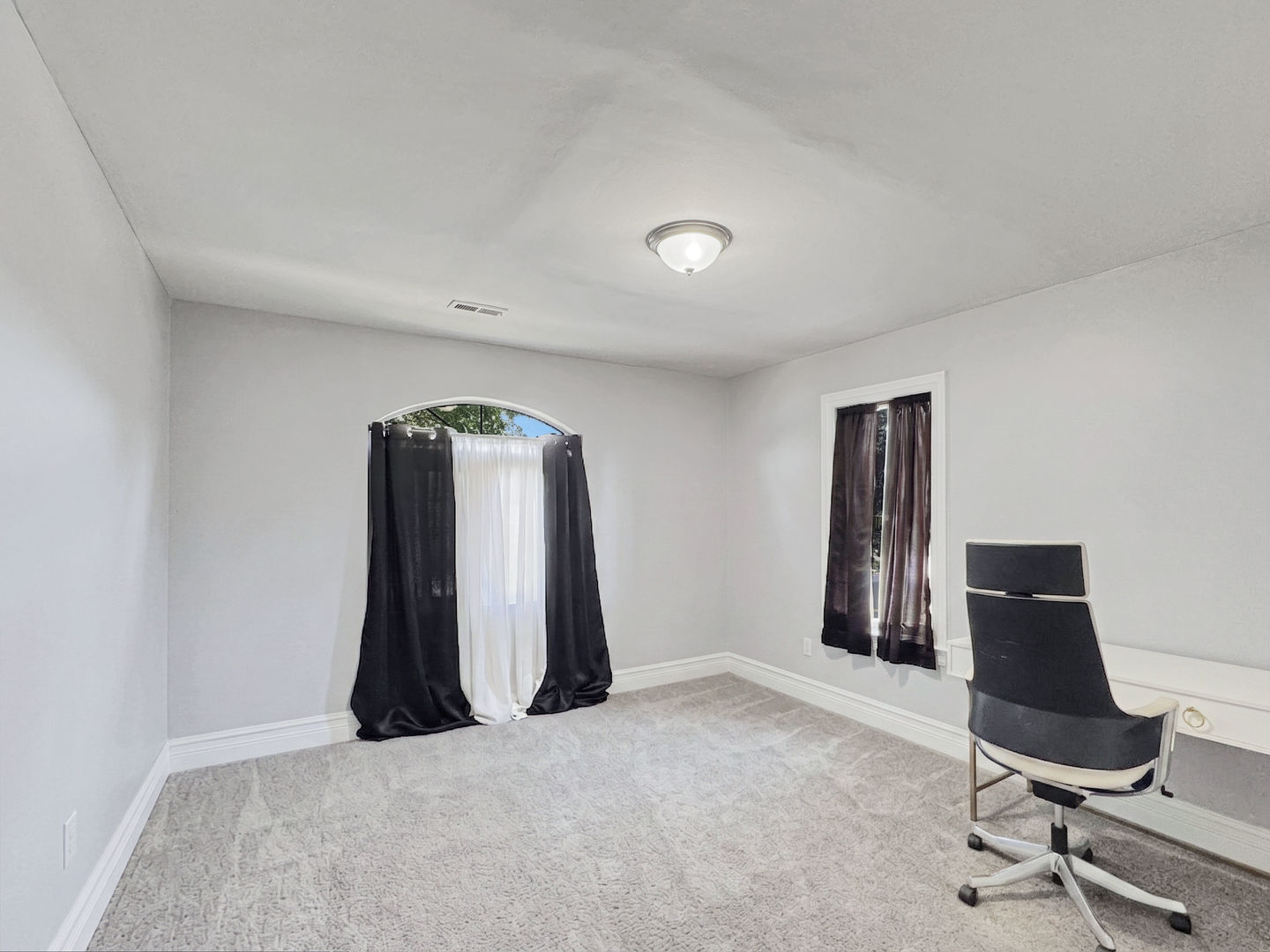 Gallery Image 16