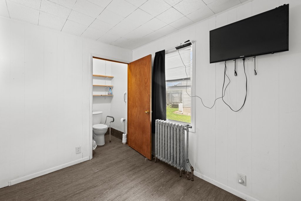 Gallery Image 12