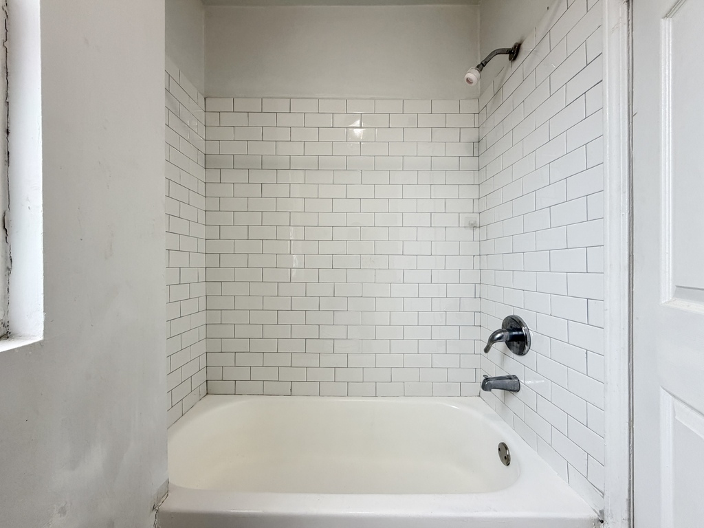 Gallery Image 19