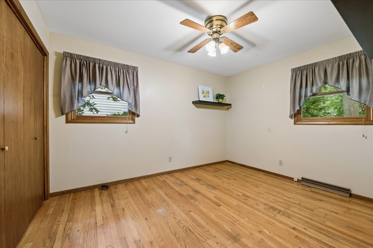 Gallery Image 16