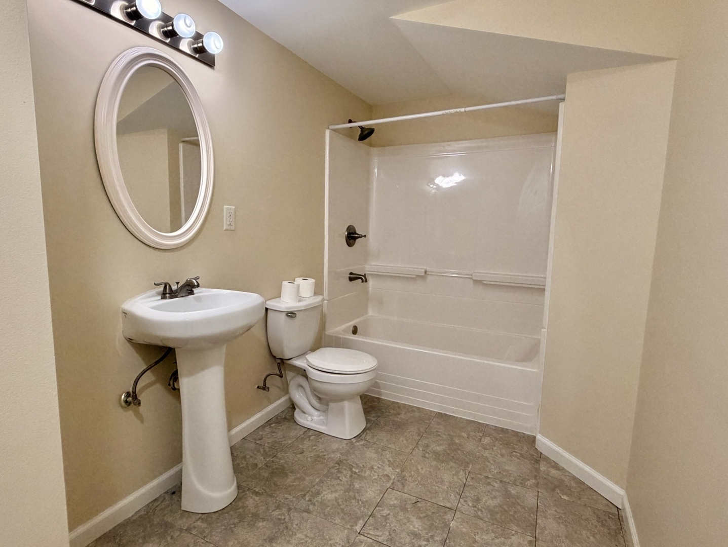 Gallery Image 14