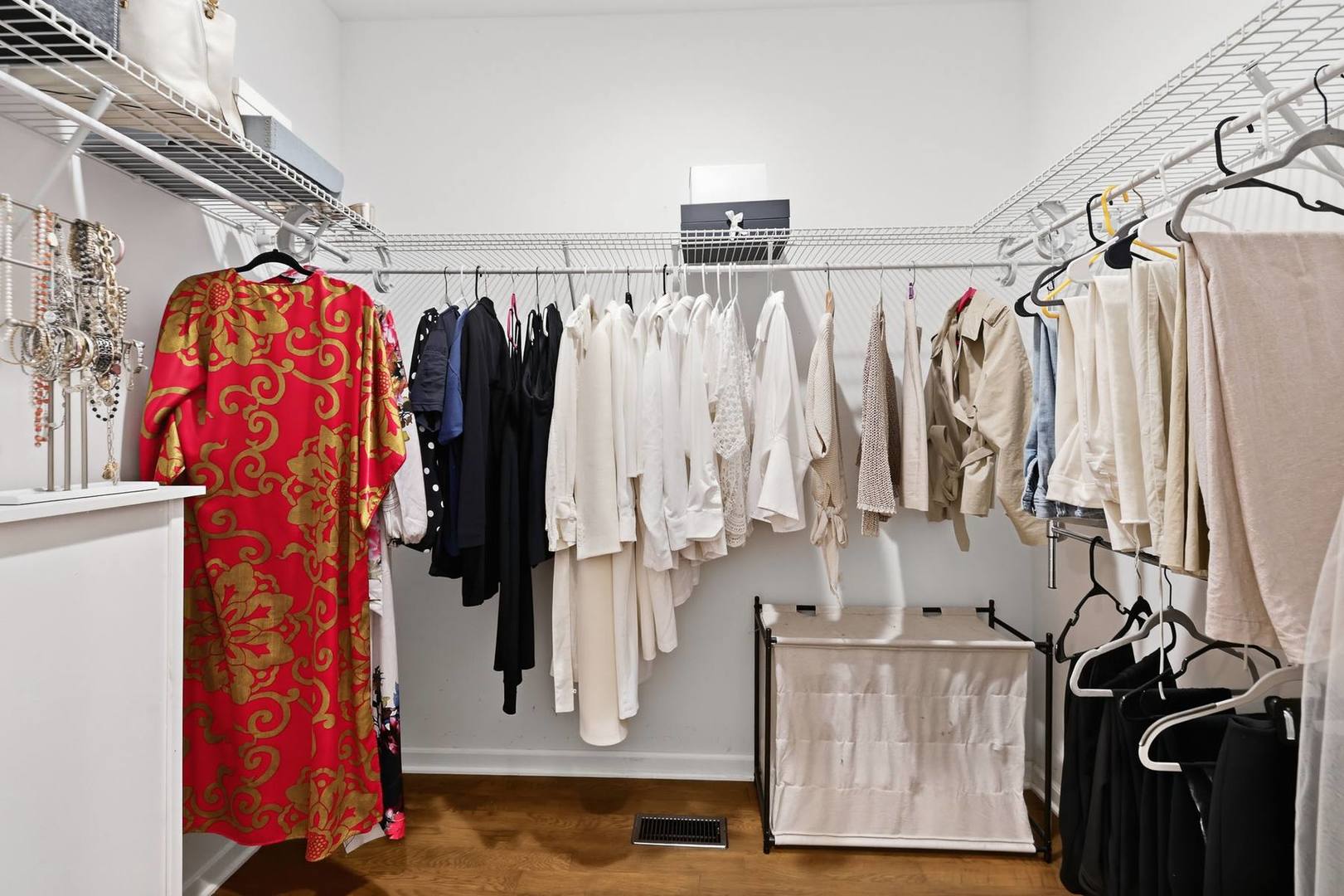 Gallery Image 18