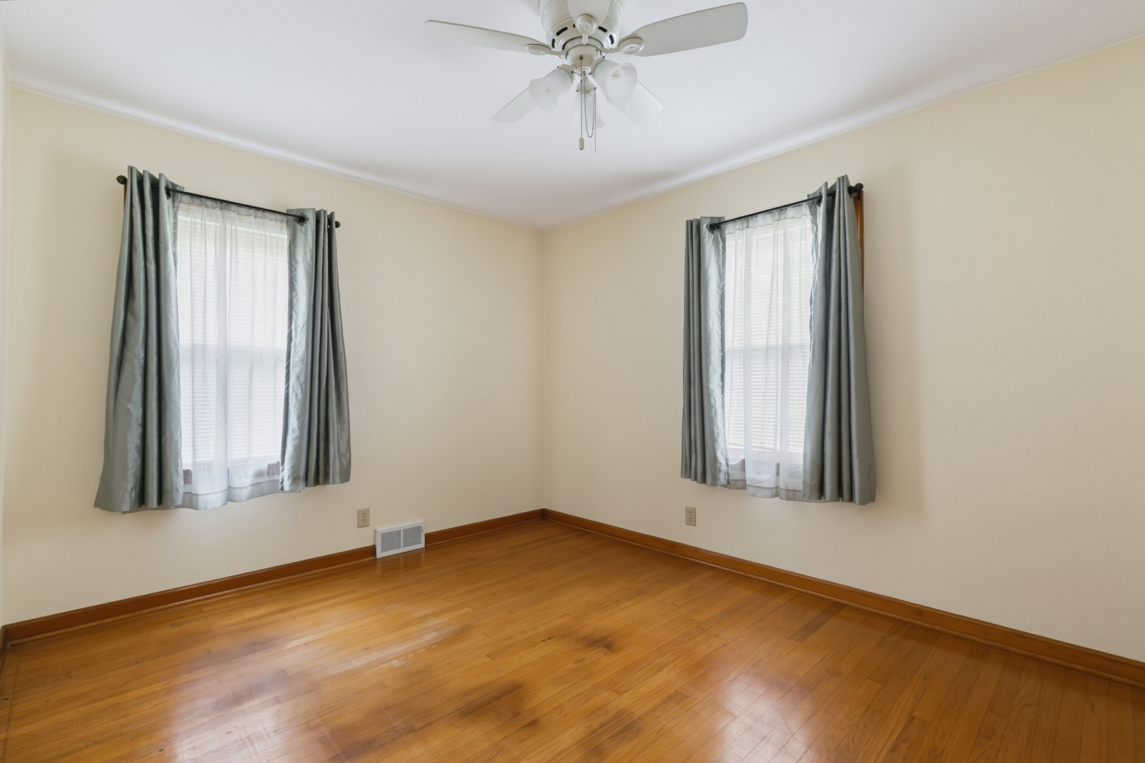 Gallery Image 15