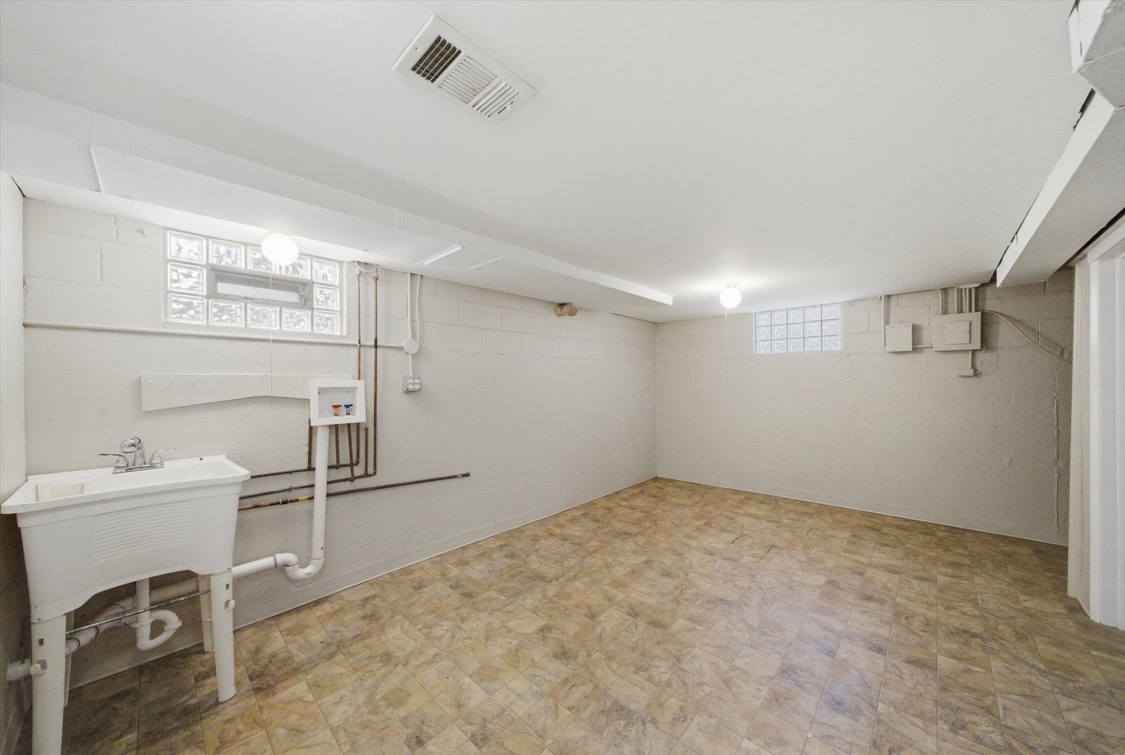 Gallery Image 17