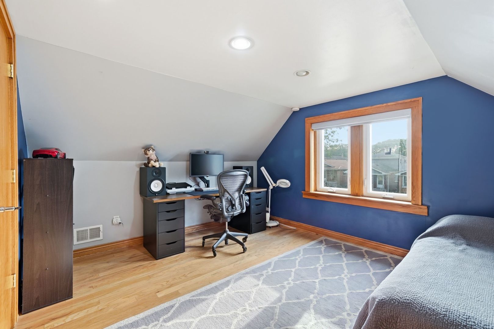 Gallery Image 13