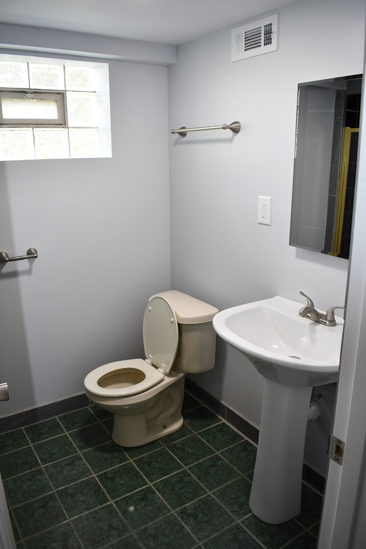 Gallery Image 16