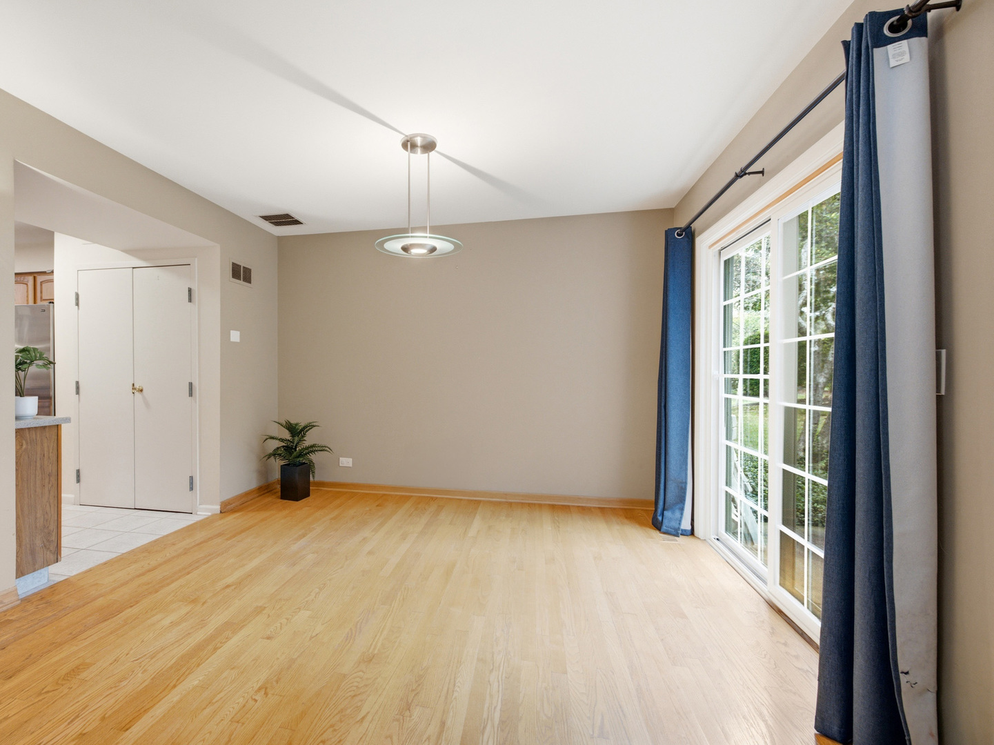 Gallery Image 14