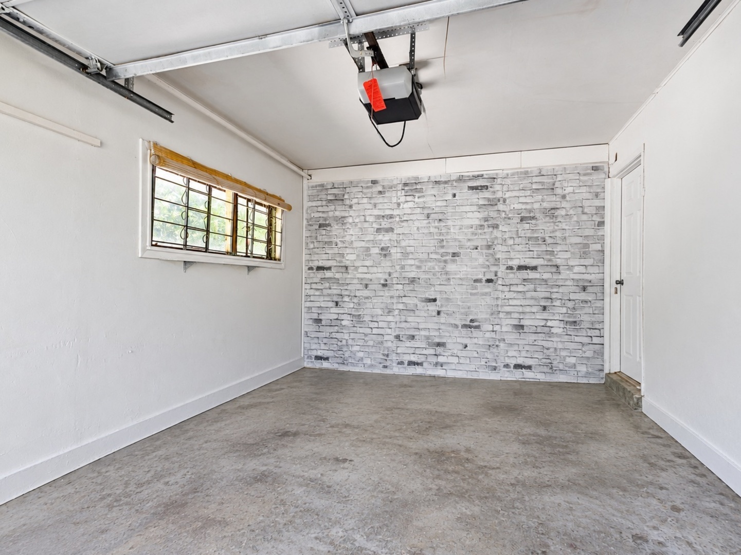 Gallery Image 16