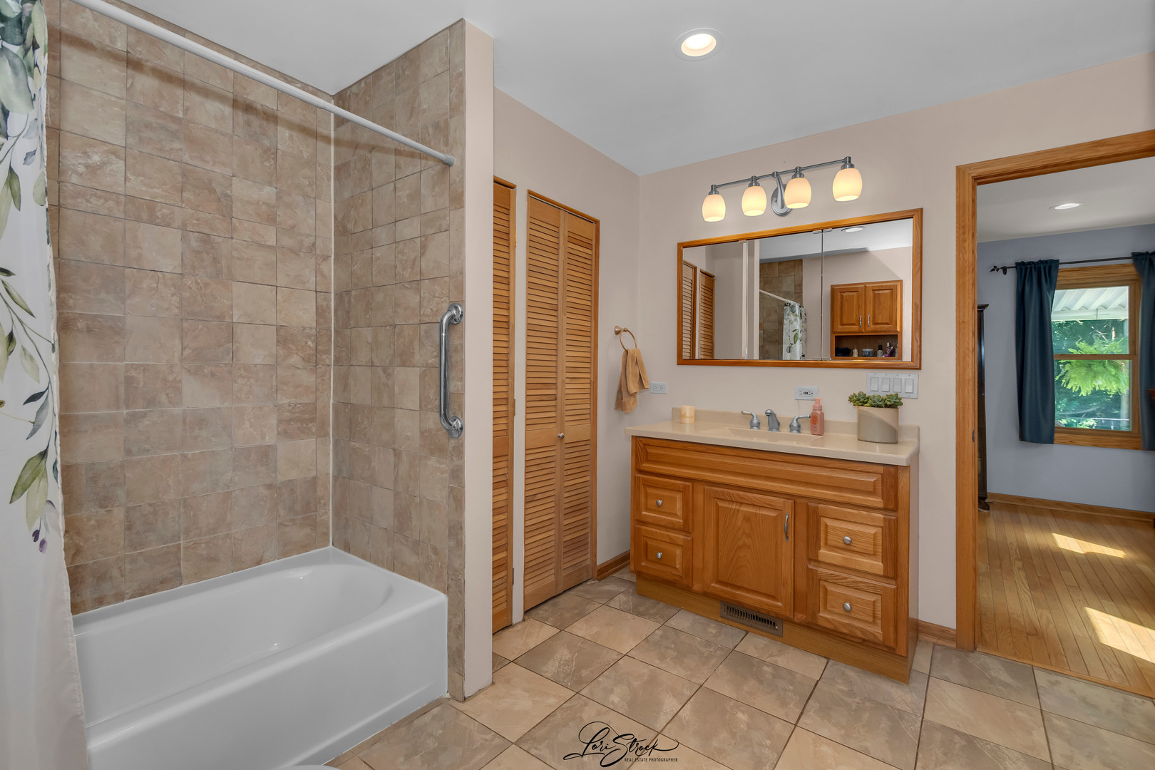 Gallery Image 13