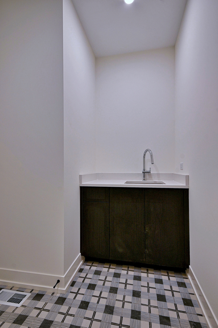 Gallery Image 36