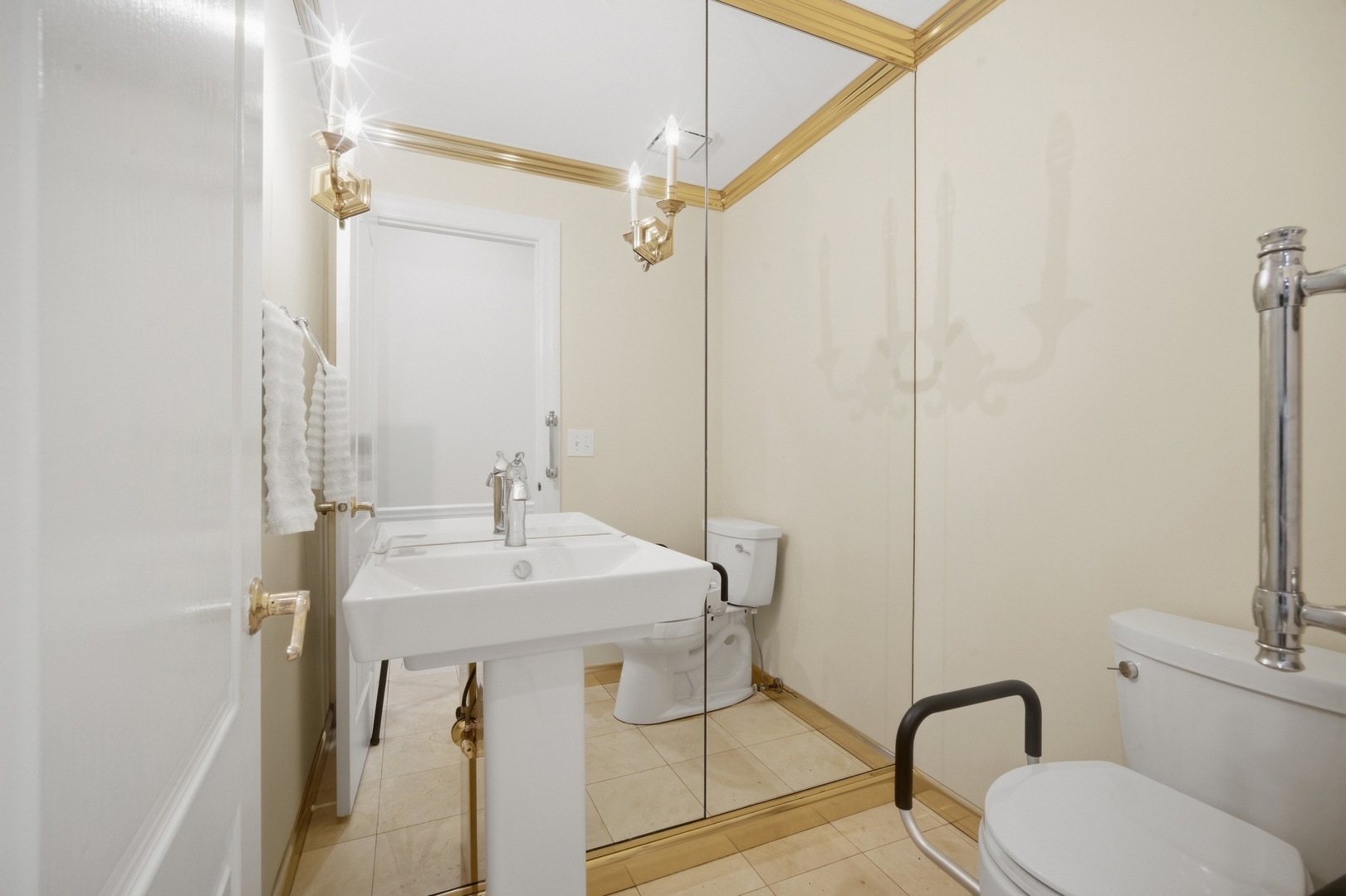 Gallery Image 11