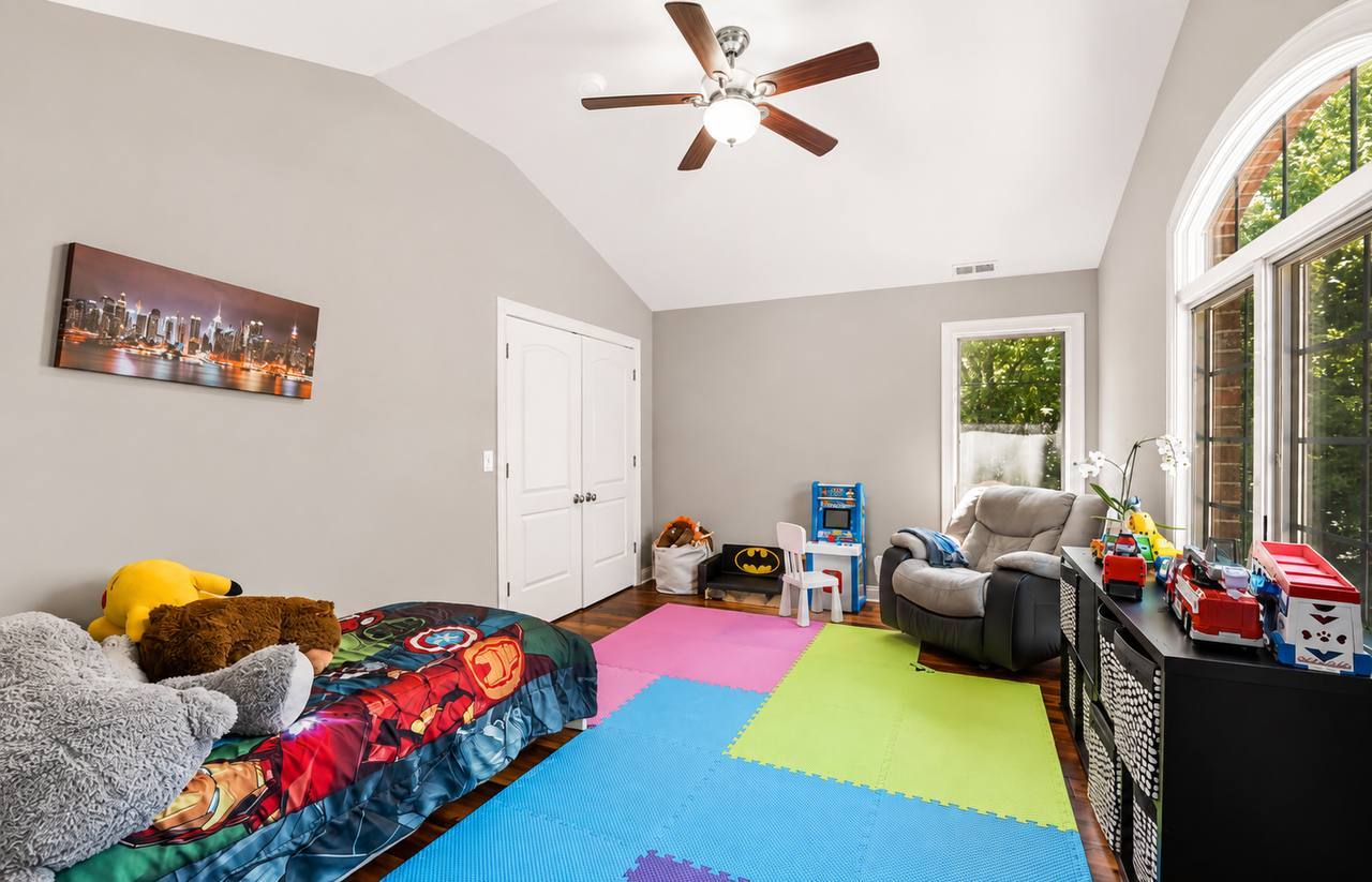 Gallery Image 12