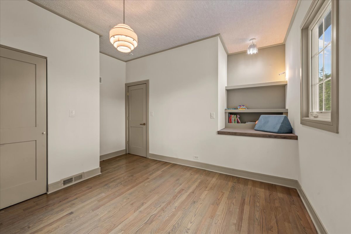 Gallery Image 38