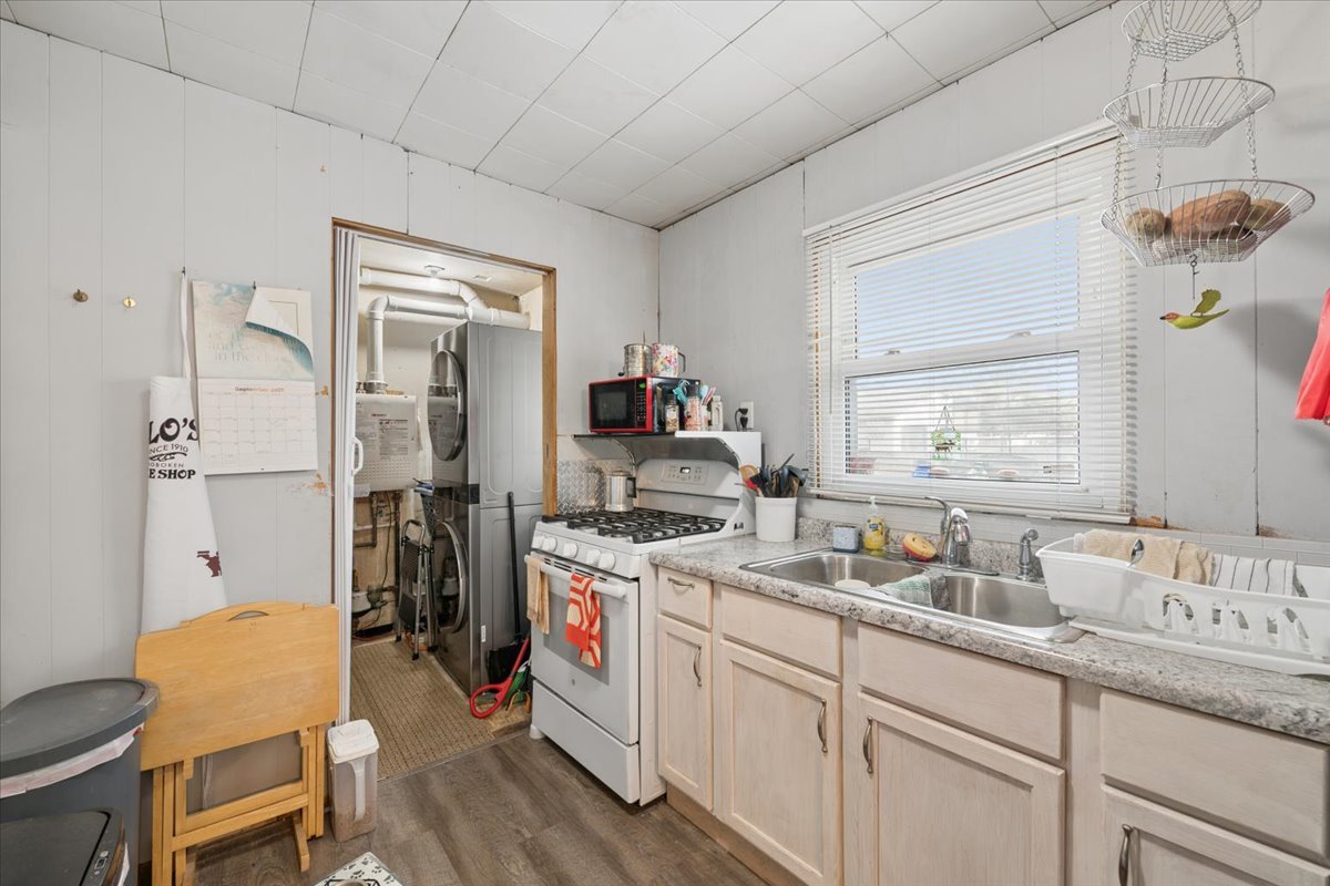 Gallery Image 17