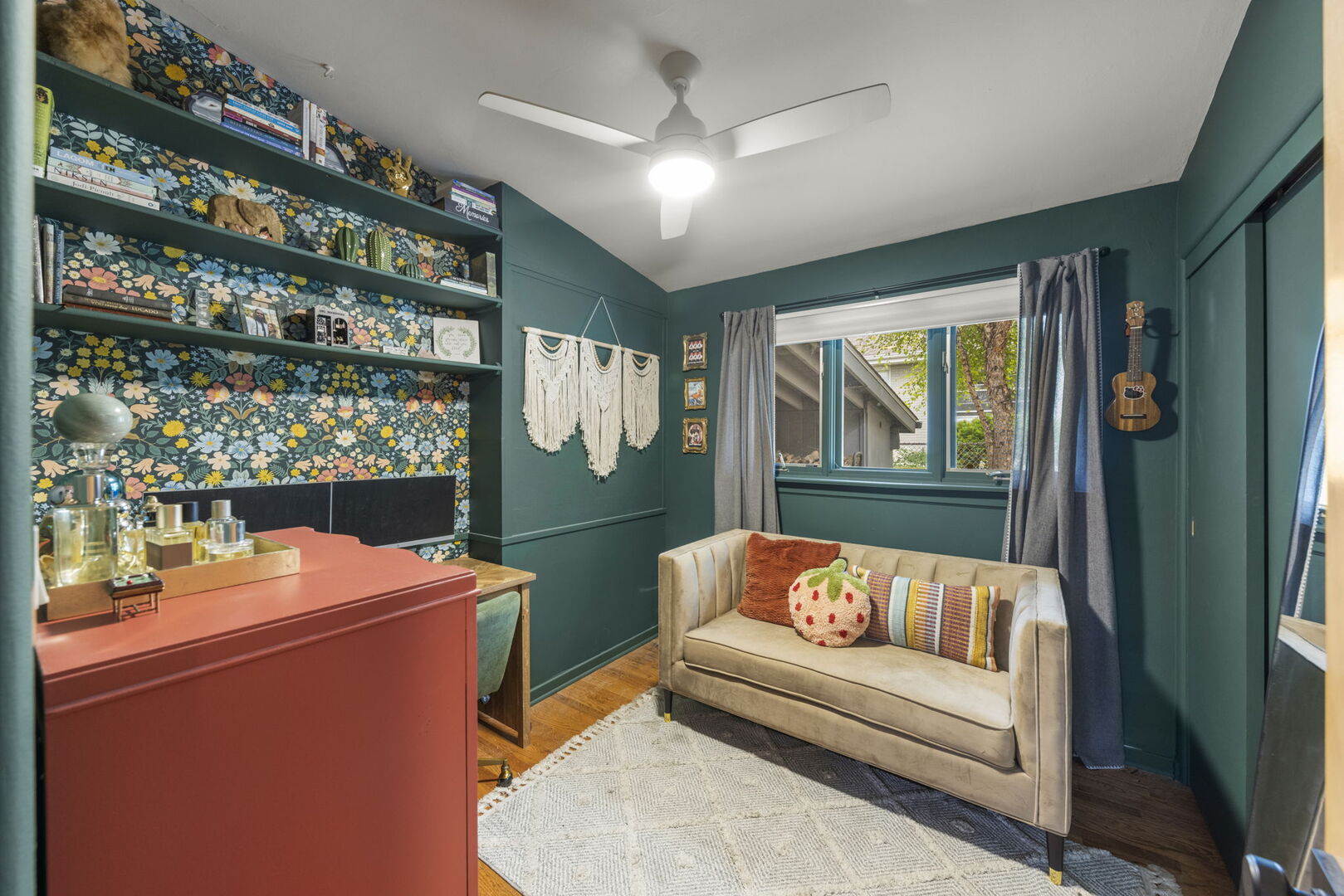 Gallery Image 13