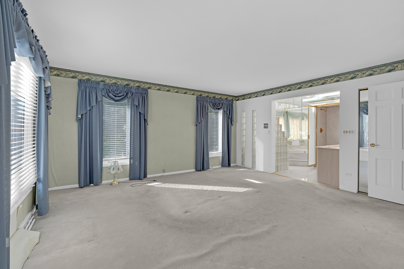 Gallery Image 16