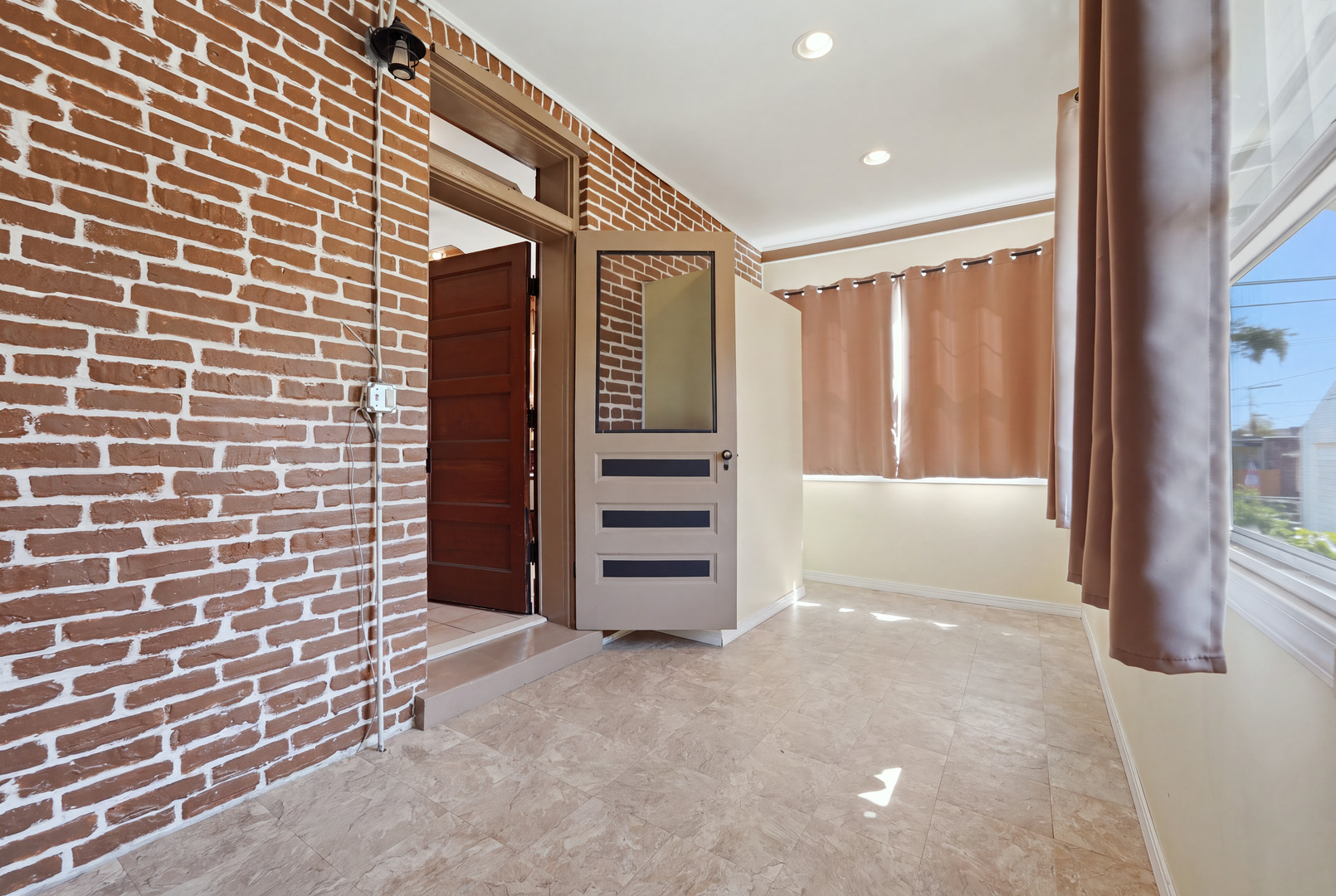 Gallery Image 11