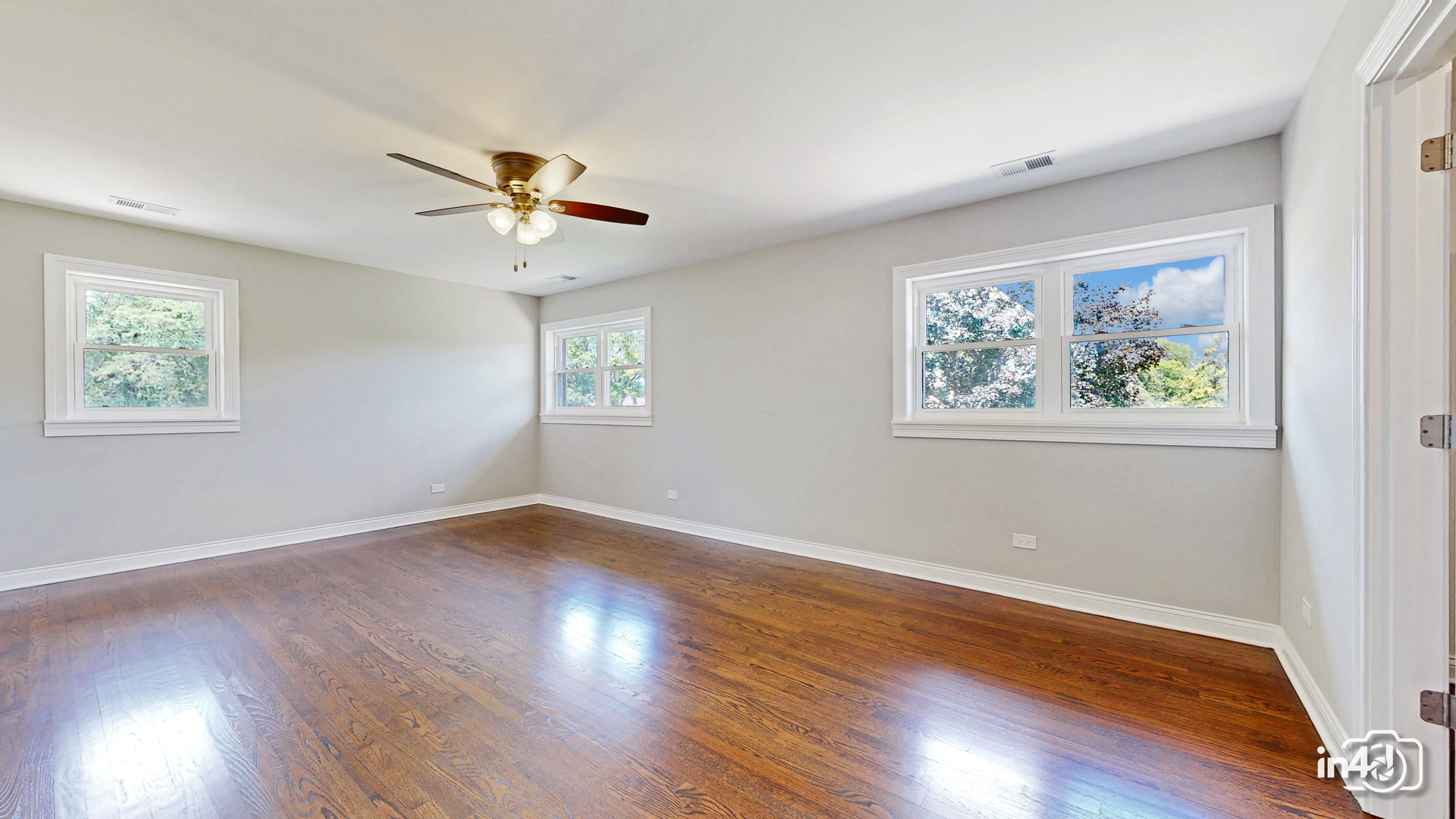 Gallery Image 19