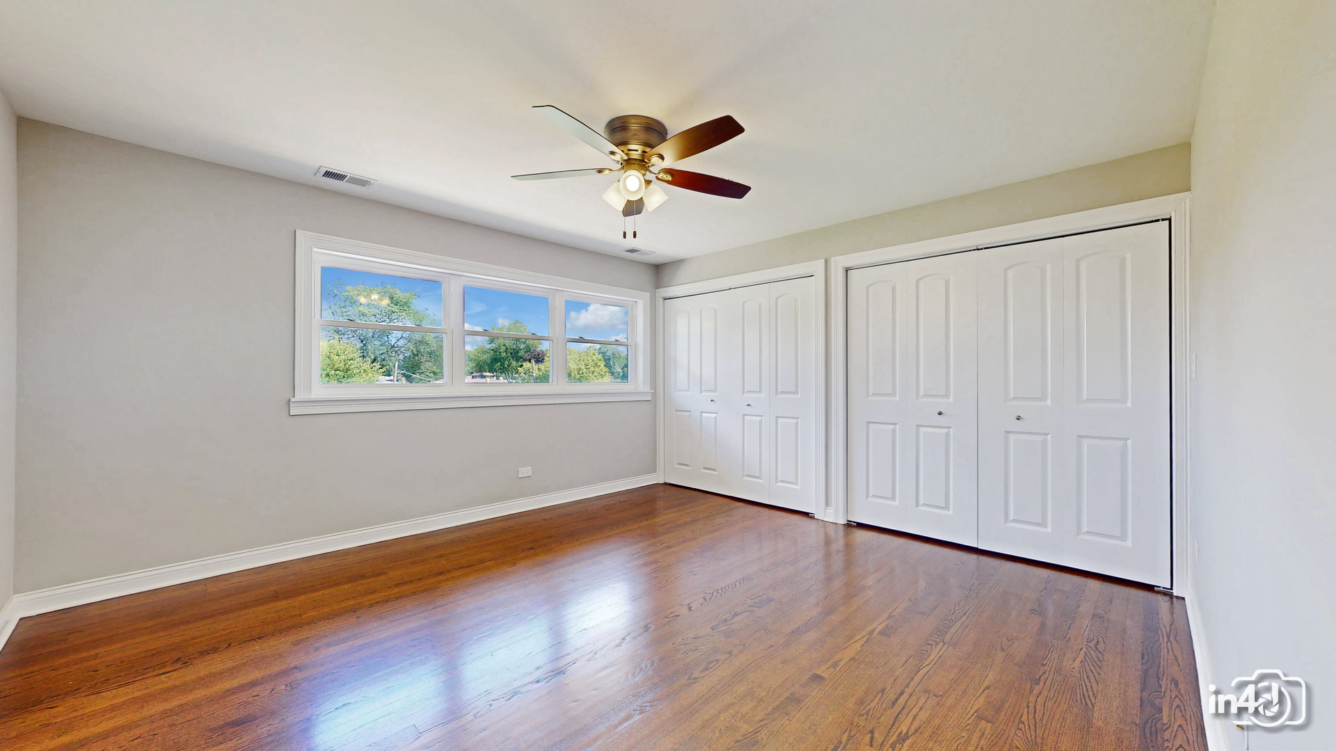 Gallery Image 15