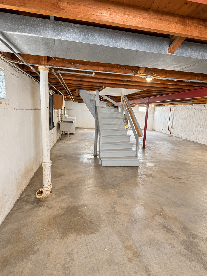 Gallery Image 16