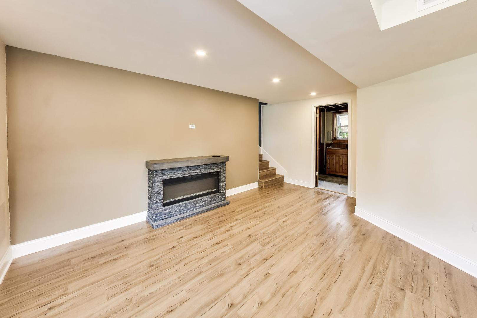 Gallery Image 18