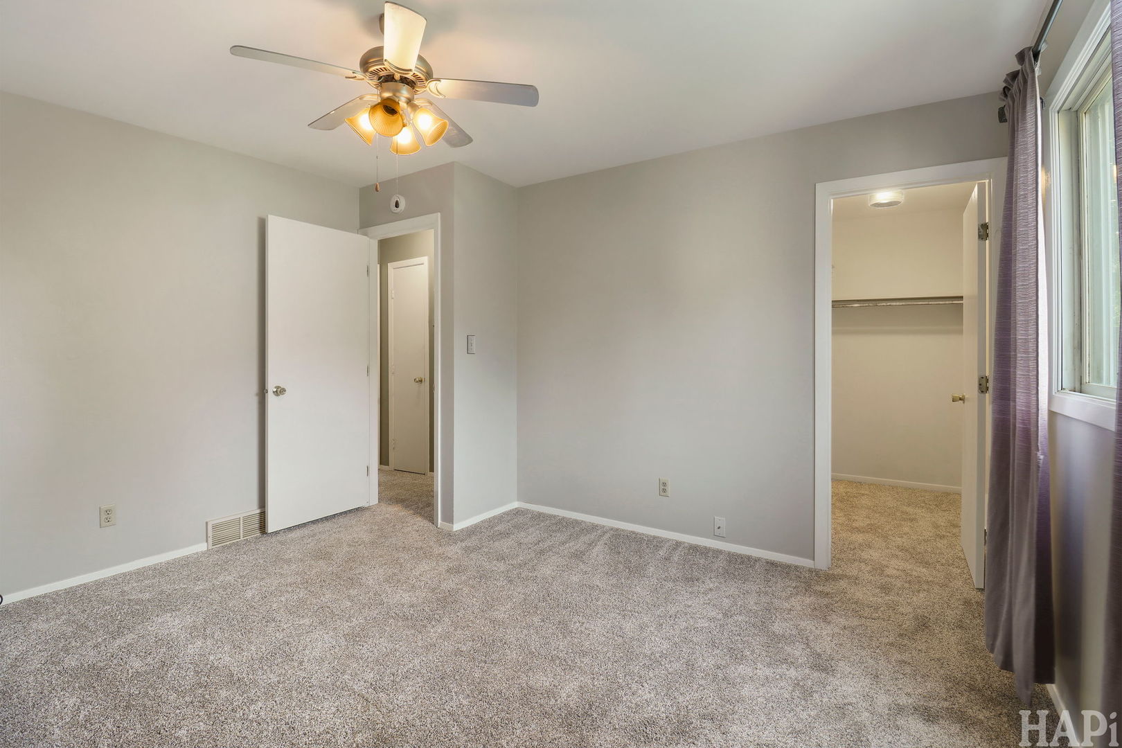 Gallery Image 17