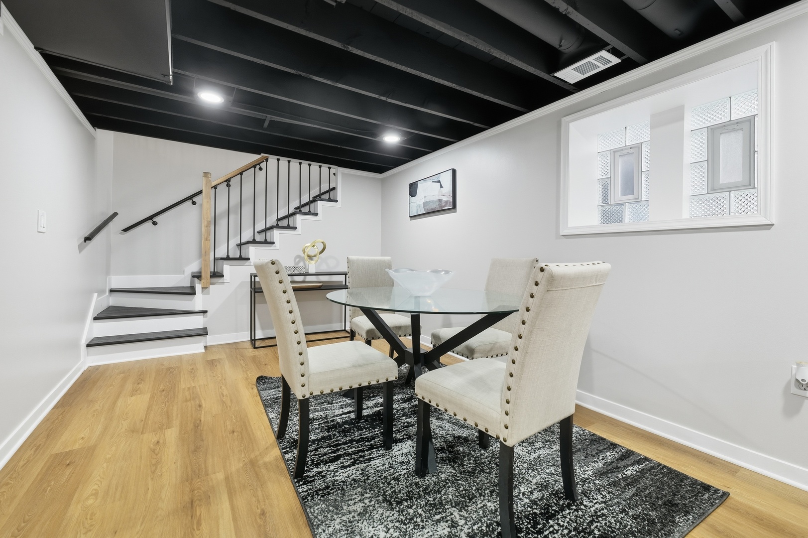 Gallery Image 19