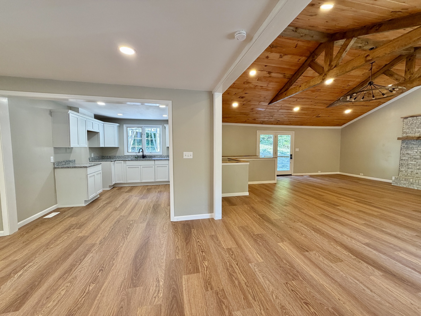 Gallery Image 13