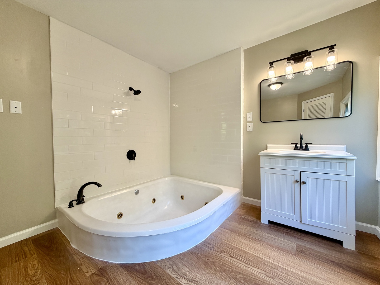 Gallery Image 36