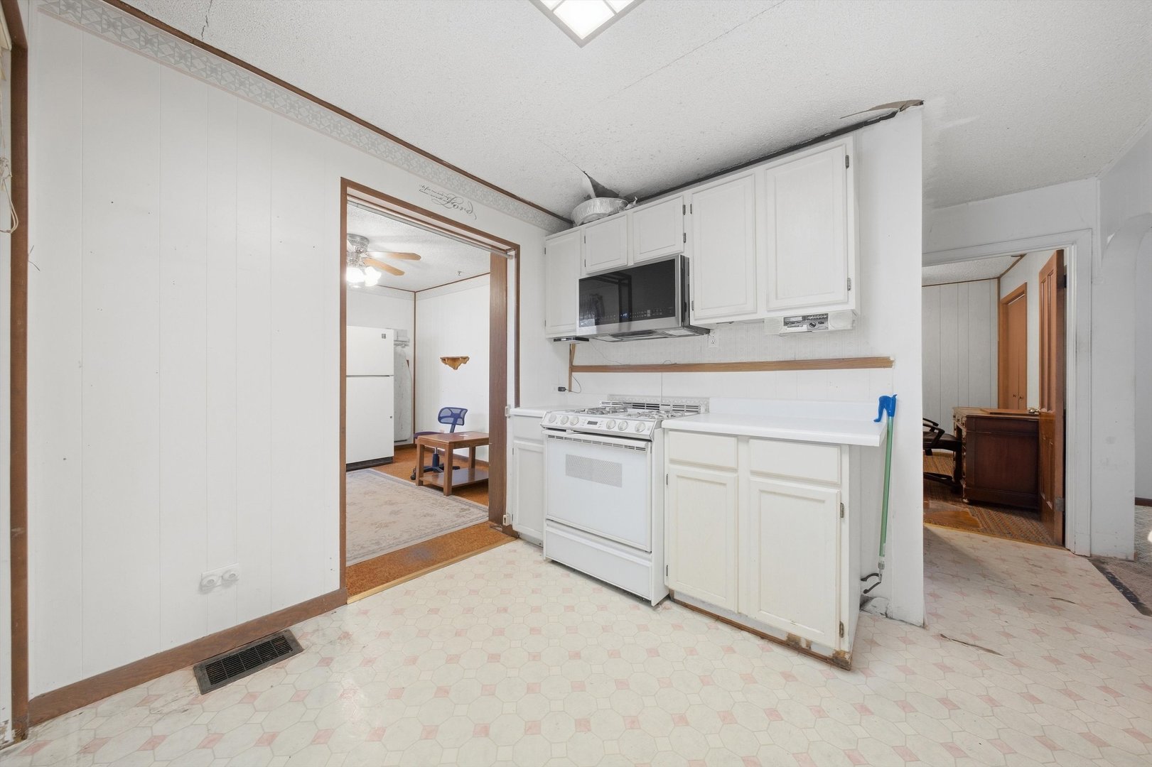 Gallery Image 15