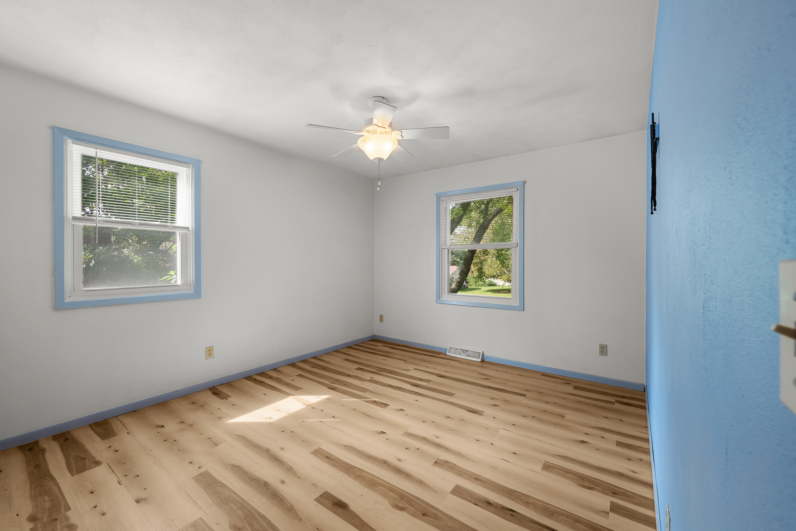 Gallery Image 19