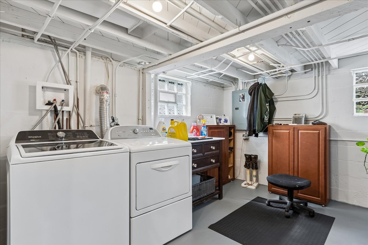 Gallery Image 16