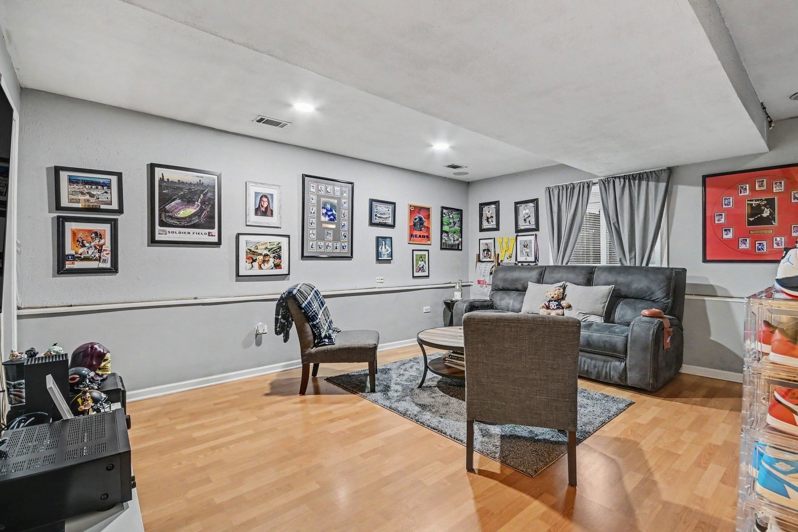 Gallery Image 17