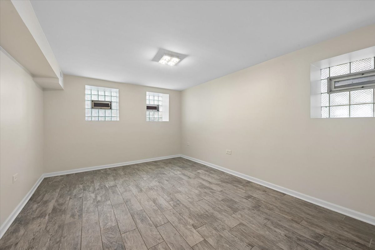 Gallery Image 30