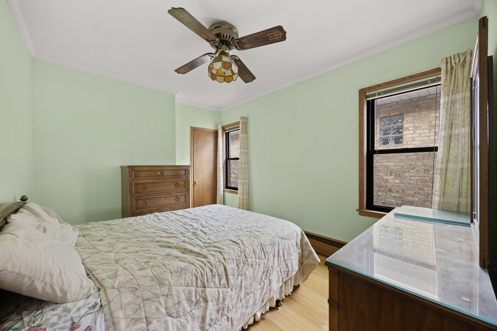 Gallery Image 13