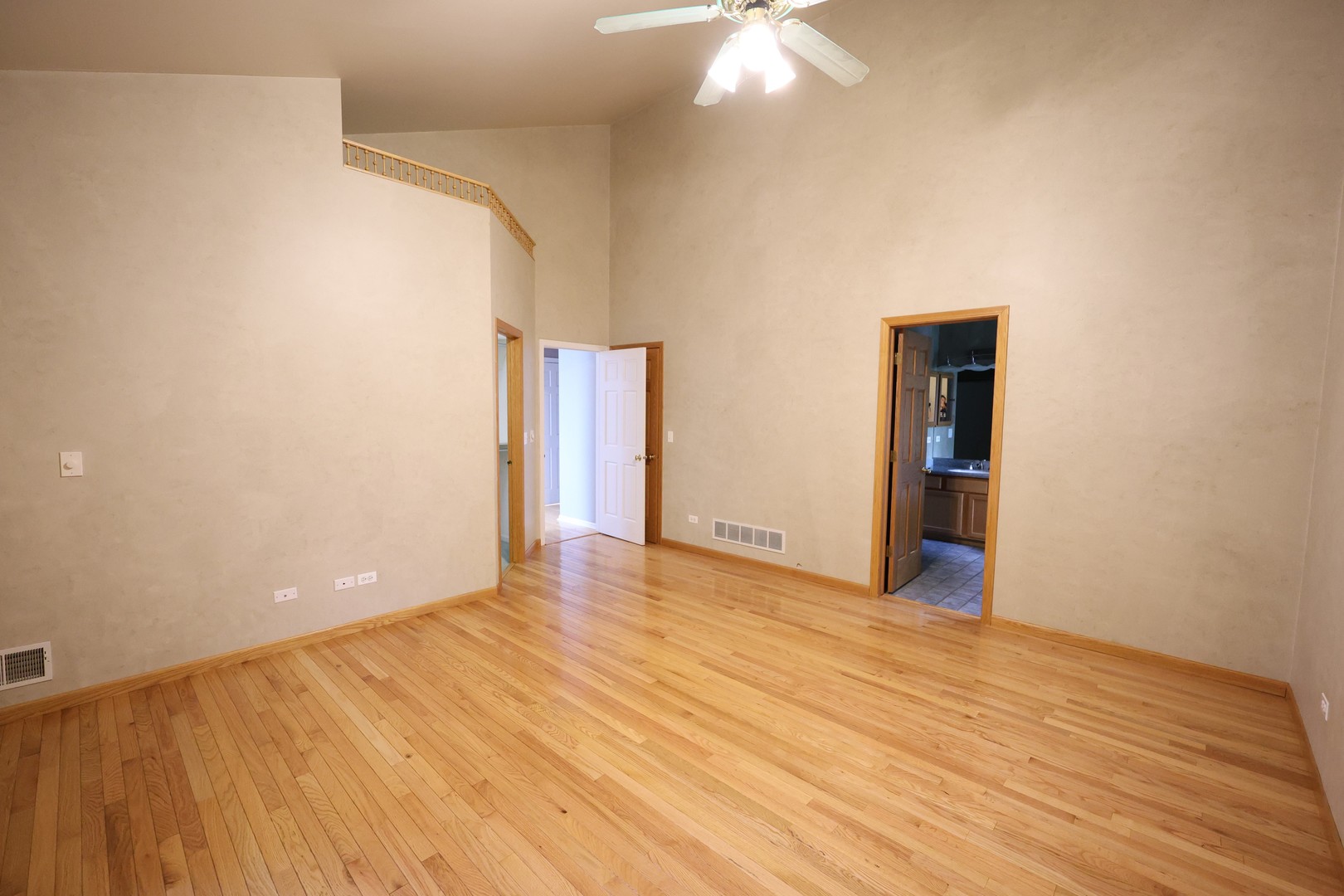 Gallery Image 33