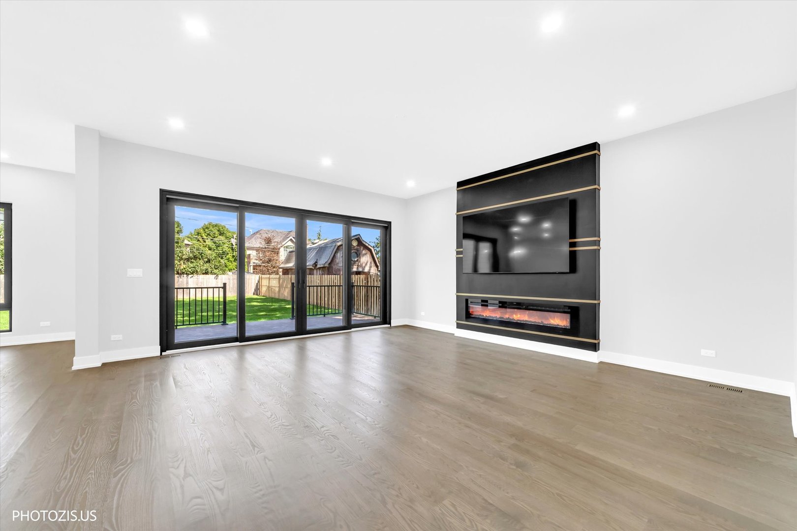 Gallery Image 13