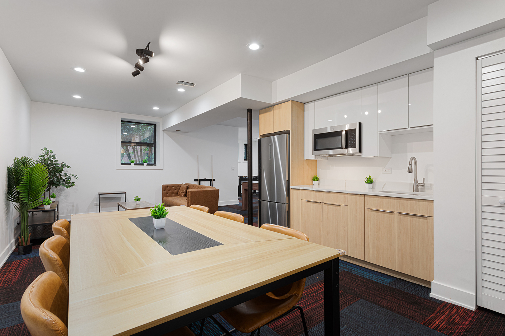 Gallery Image 15