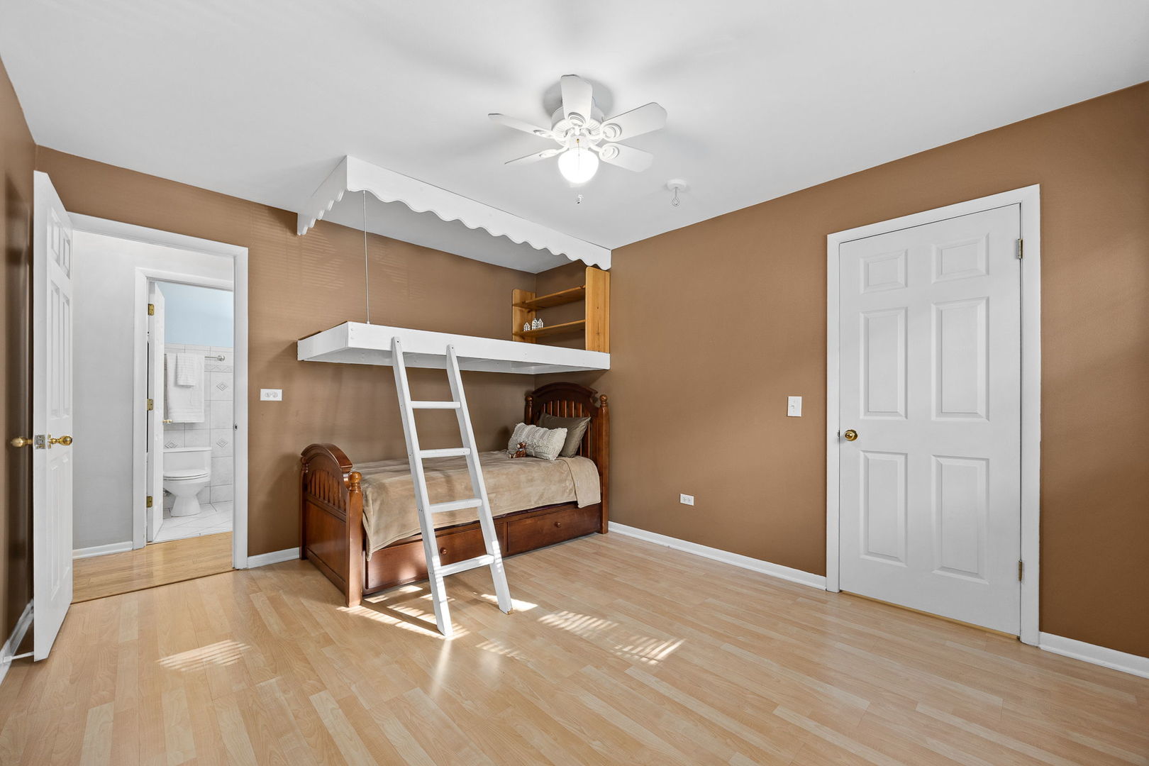 Gallery Image 21