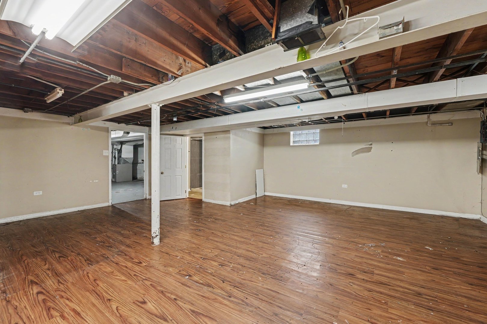 Gallery Image 12