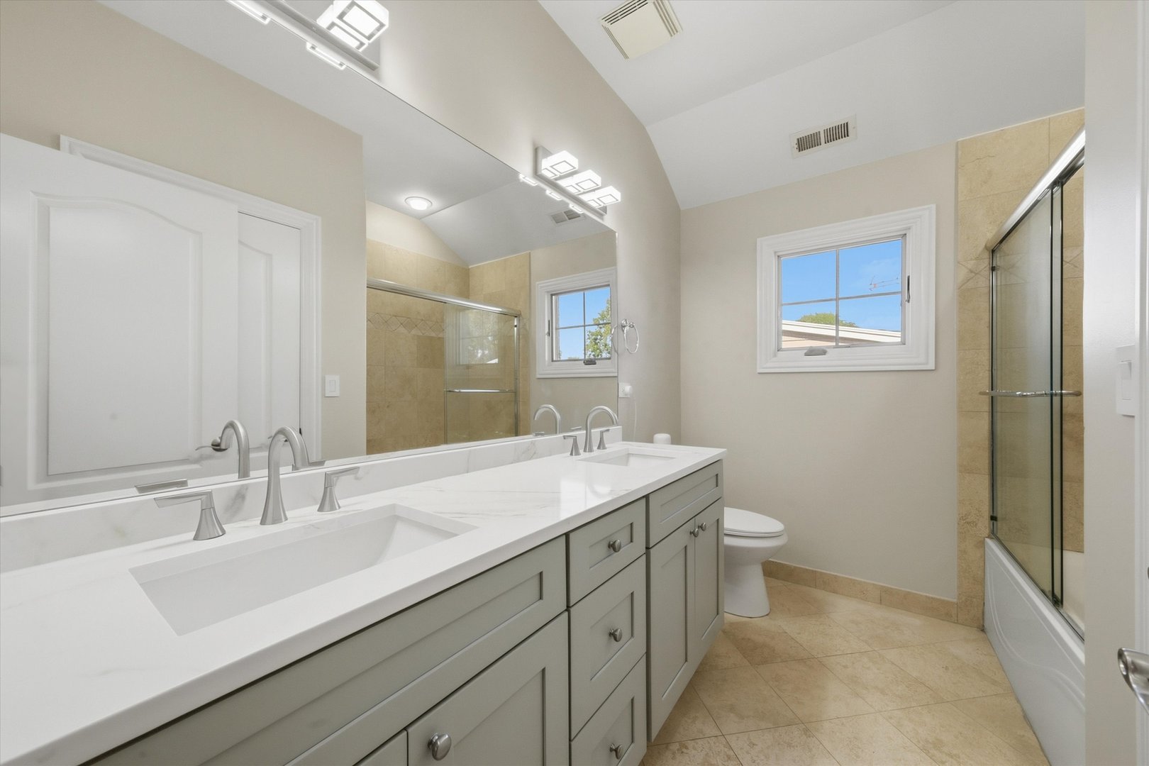 Gallery Image 13